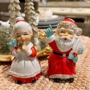 Santa & Mrs. Claus Vintage Christmas S&P Shaker Set Spaghetti Trim Japan